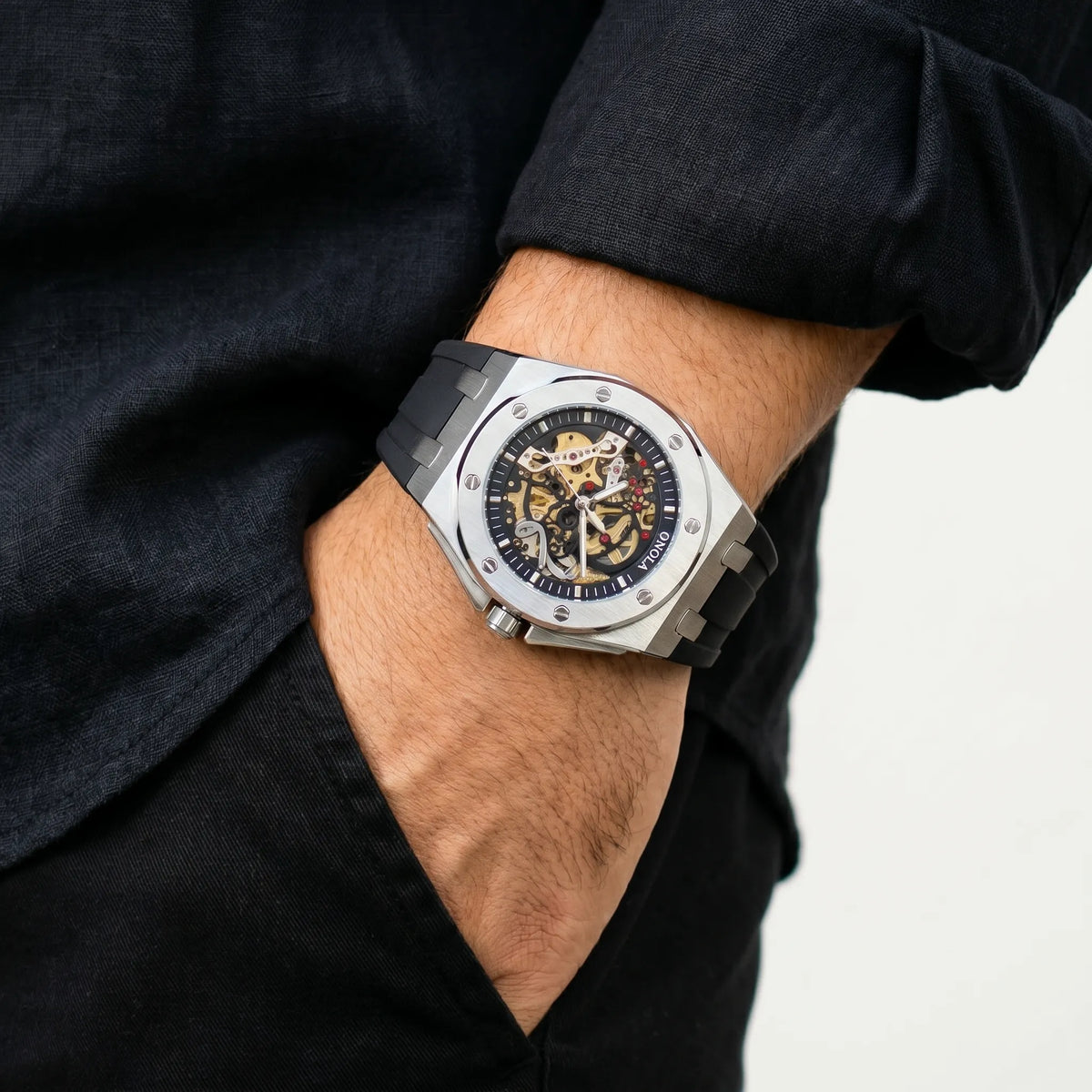 Casttelani® Obsidian Crest | Casttelani
